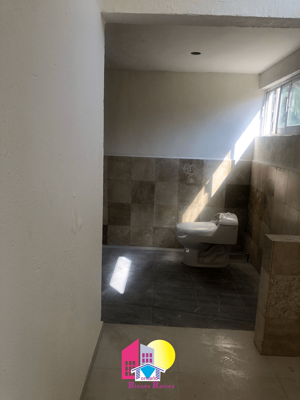 Baño completo con acabados